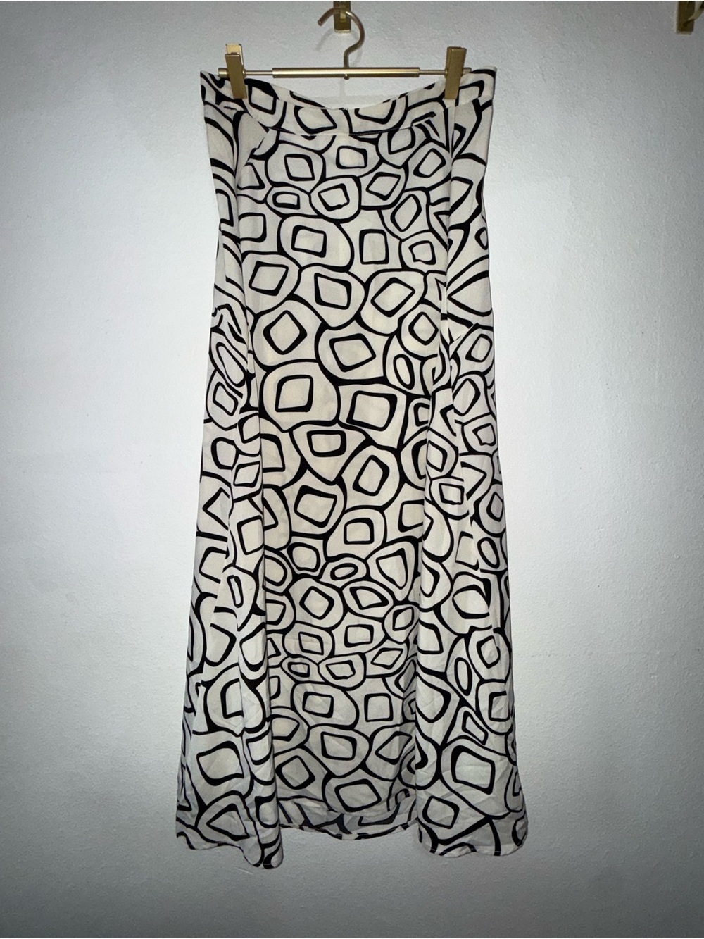 AEMI + CO Black & White Abstract Geometric Maxi Skirt - Size L